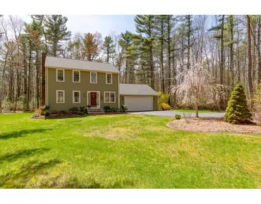 62 Walter Dr, Raynham, MA 02767