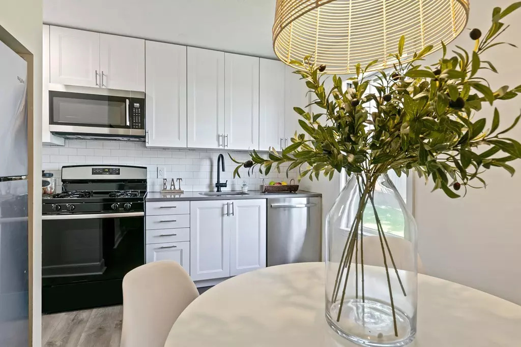 Arlington, MA 02474,56 Mystic St #2