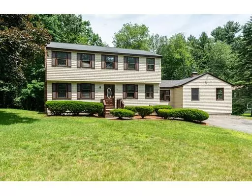 33 Wagon Wheel Rd, Dracut, MA 01826