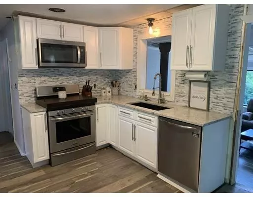 Worcester, MA 01602,10 Seconset St
