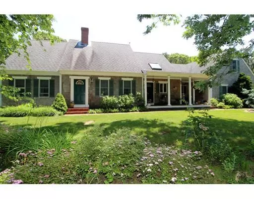 43 Lovers Ln, Harwich, MA 02645