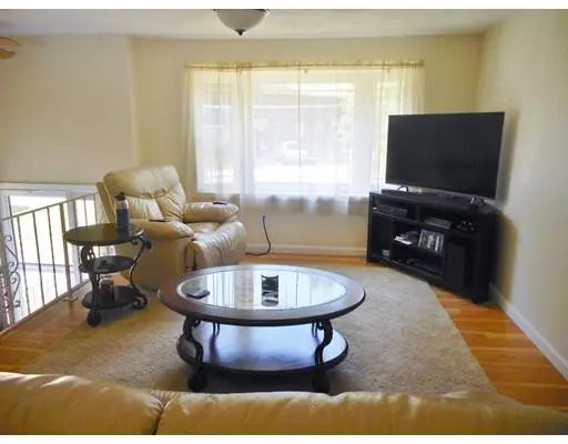 Pepperell, MA 01463,11 Cheyenne Rd