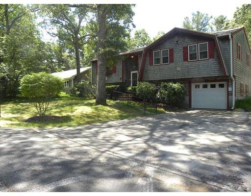 Bourne, MA 02532,33 Catskill Road