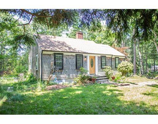 72 Acorn St, Duxbury, MA 02332