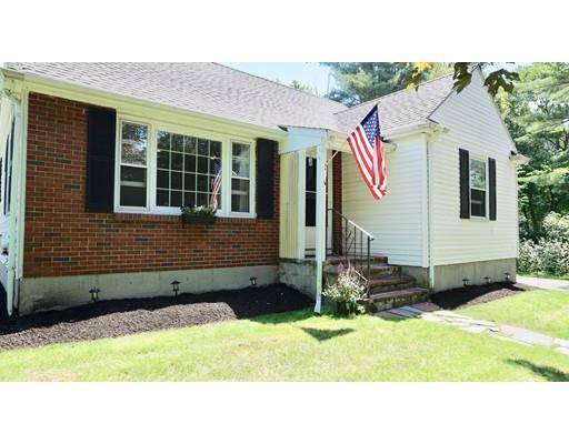 44 Village St, Medway, MA 02053