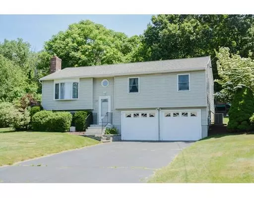 112 Holden St, Shrewsbury, MA 01545