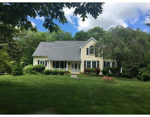 13 Kimberly Ln, Middleton, MA 01949