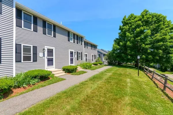 51 Olde Colonial Dr #3, Gardner, MA 01440