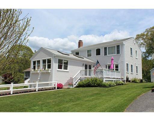 8 Pine Hill Rd, Bourne, MA 02534