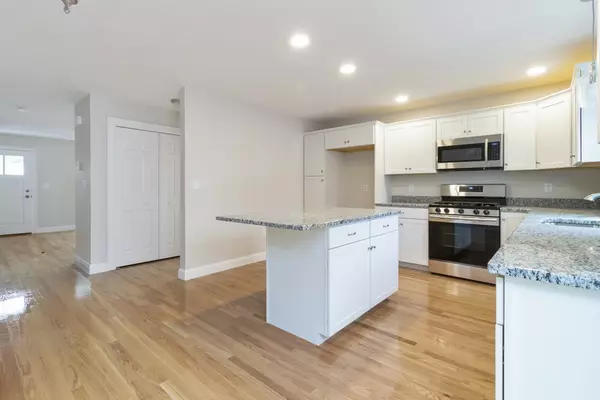 Abington, MA 02351,875 Brockton Ave #875