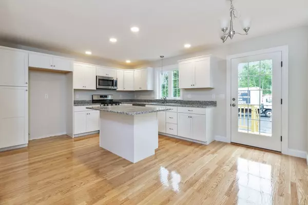 Abington, MA 02351,875 Brockton Ave #875