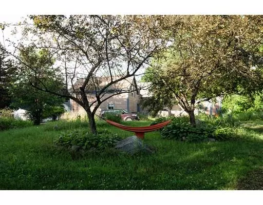 Palmer, MA 01069,22 Dublin St