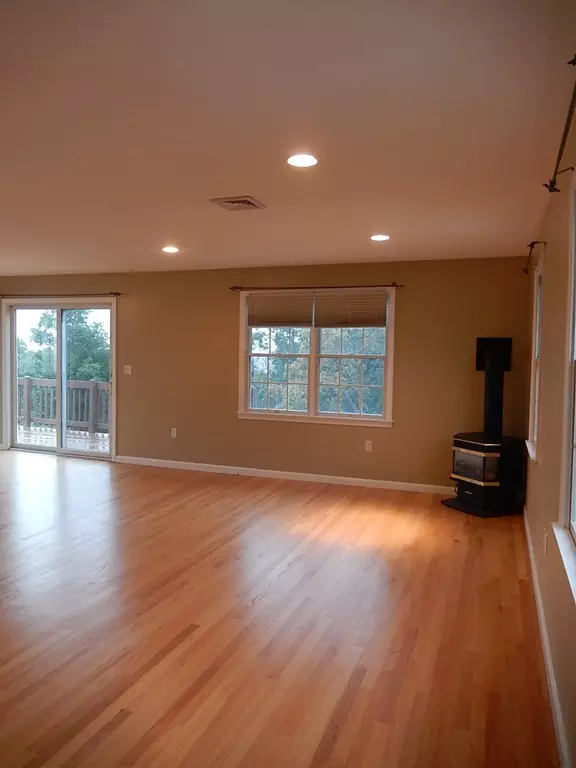 Malden, MA 02148,25 Skyline Drive #2