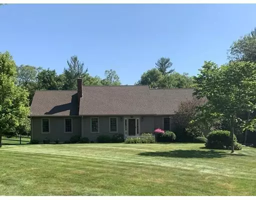 Hubbardston, MA 01452,5 Amber Ln