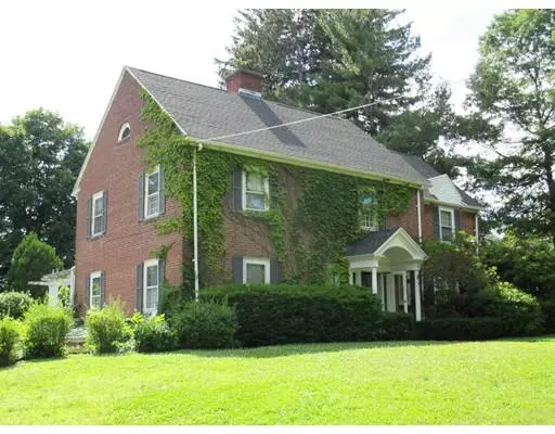 75 Elm St, Gardner, MA 01440