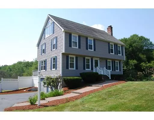 22 Villanova Dr, Westford, MA 01886