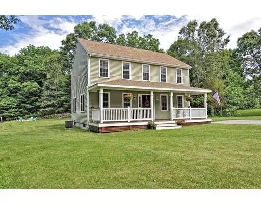 15 Rose Ln, Uxbridge, MA 01569