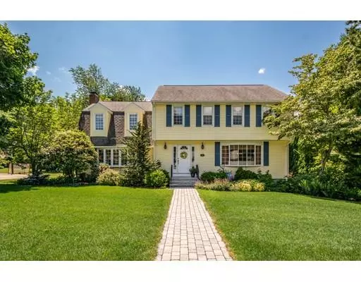 5 Fox Hill Road, Shrewsbury, MA 01545