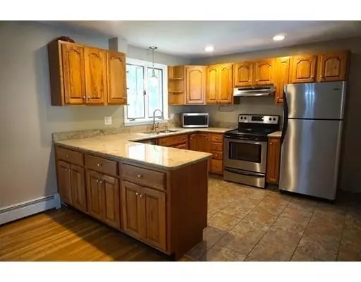 Rutland, MA 01543,13 Oakridge Drive