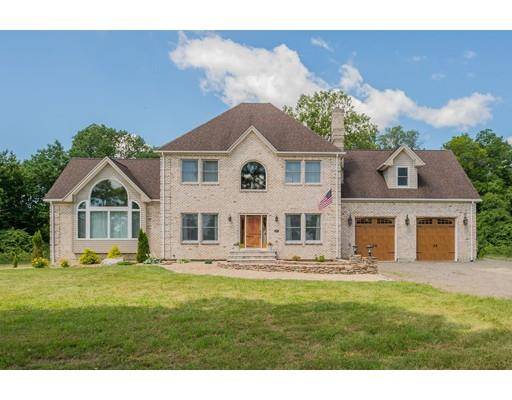 497 Snipatuit Rd, Rochester, MA 02770