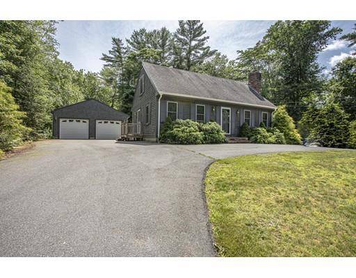 121 Chipaway Rd, Freetown, MA 02717