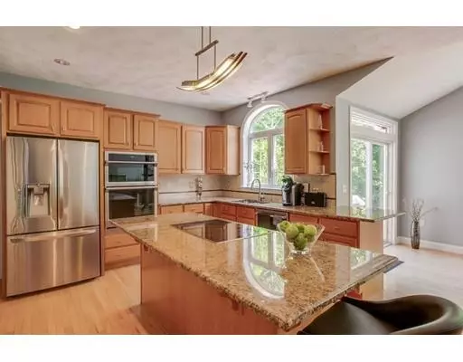 Pepperell, MA 01463,8 Casie Ln