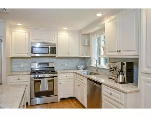 Hanover, MA 02339,76 Chestnut St