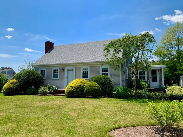 26 Joseph St, Dartmouth, MA 02747