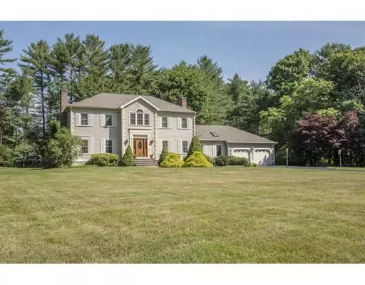 Lakeville, MA 02347,9 Surrey Drive