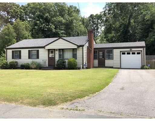 28 Barberry Dr, Seekonk, MA 02771