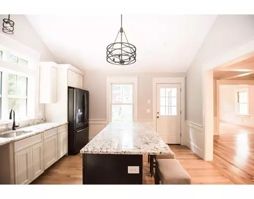 Scituate, MA 02066,717 Country Way