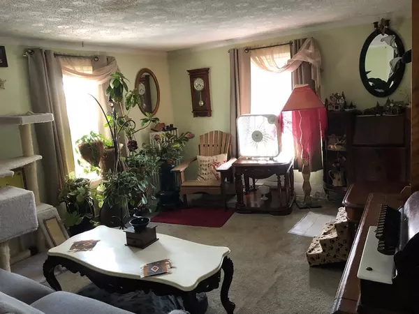 Ayer, MA 01432,136 W Main Street