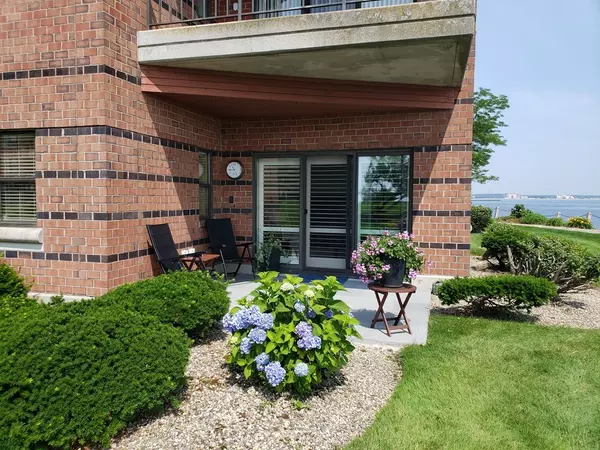 Winthrop, MA 02152,3 Seal Harbor Rd #137