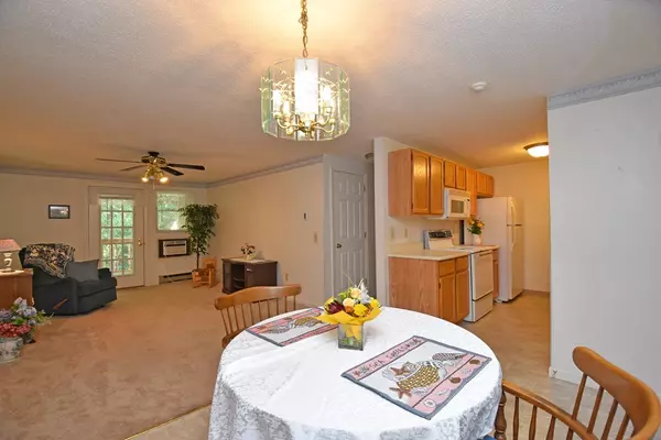 Northbridge, MA 01588,160 Heritage Dr #4