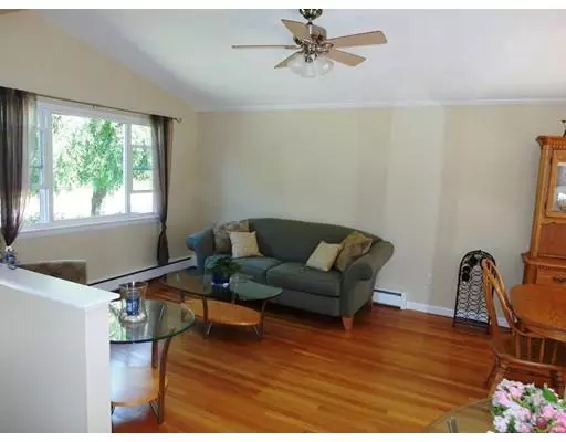 Southborough, MA 01772,3 Bryden Road