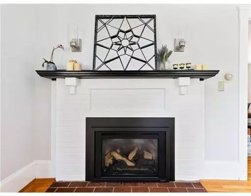 Seekonk, MA 02771,96 Hope St