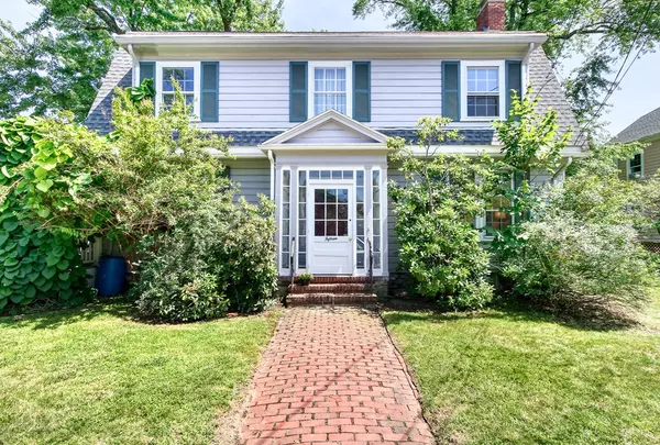 15 Oxford St #A, Arlington, MA 02474