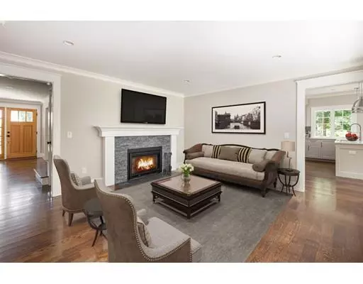 Weston, MA 02493,90 Sunset Rd