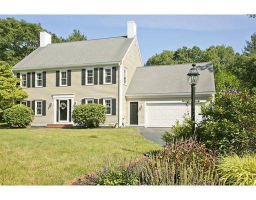 32 Hunt Farm Dr, Duxbury, MA 02332