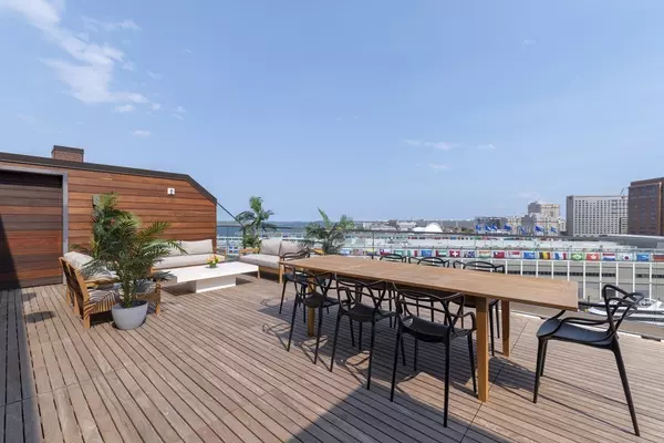 300 Pier 4 Blvd #PHM, Boston, MA 02210