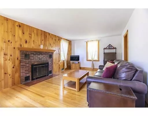 Ayer, MA 01432,20 Williams St