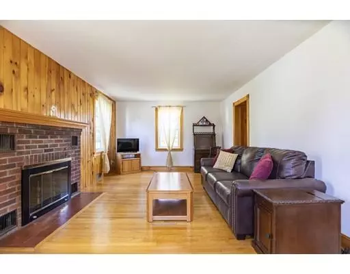 Ayer, MA 01432,20 Williams St