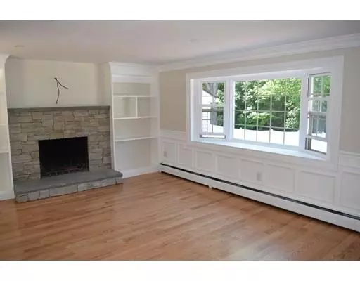 West Boylston, MA 01583,14 Fort Niagara Dr