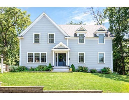 34 Colonial Rd, Hingham, MA 02043