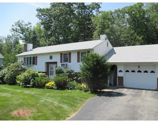 93 Ashley Dr, Gardner, MA 01440