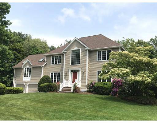 1 Meadow View Ln, Andover, MA 01810