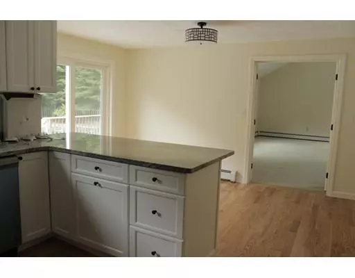 Sturbridge, MA 01566,180 Cedar St