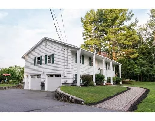 Methuen, MA 01844,585 Forest St