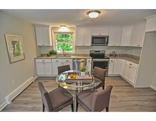 Sandwich, MA 02537,17 Pond View Dr