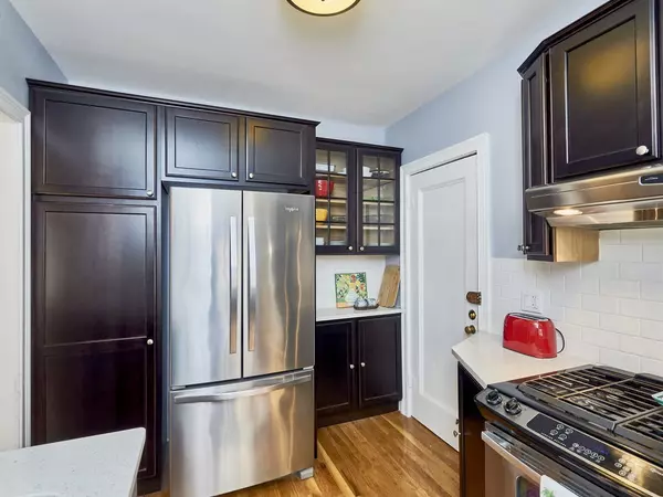 1498 Beacon St #2, Brookline, MA 02446